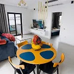 Golden * Sarandë