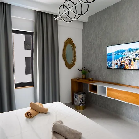 Golden 아파트 Sarandë