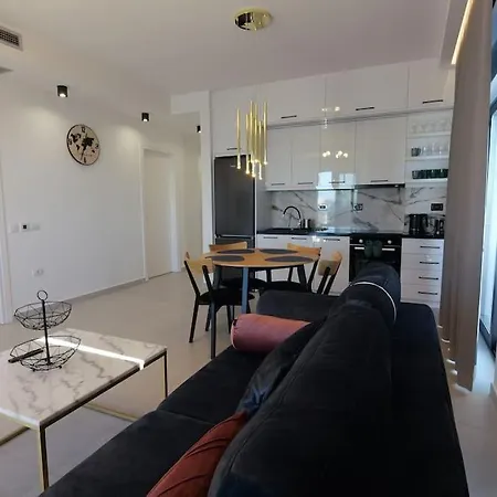 Apartment Golden